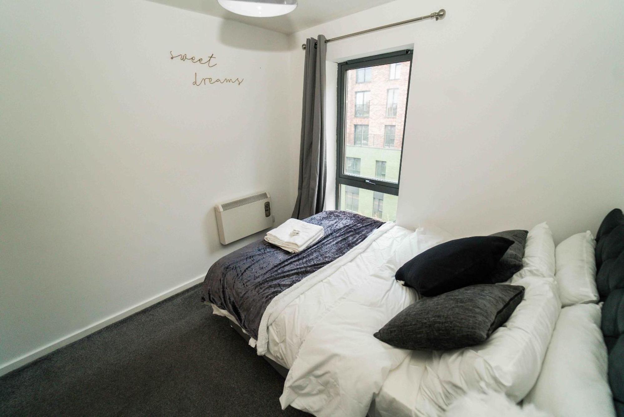 The Palace, Apartment